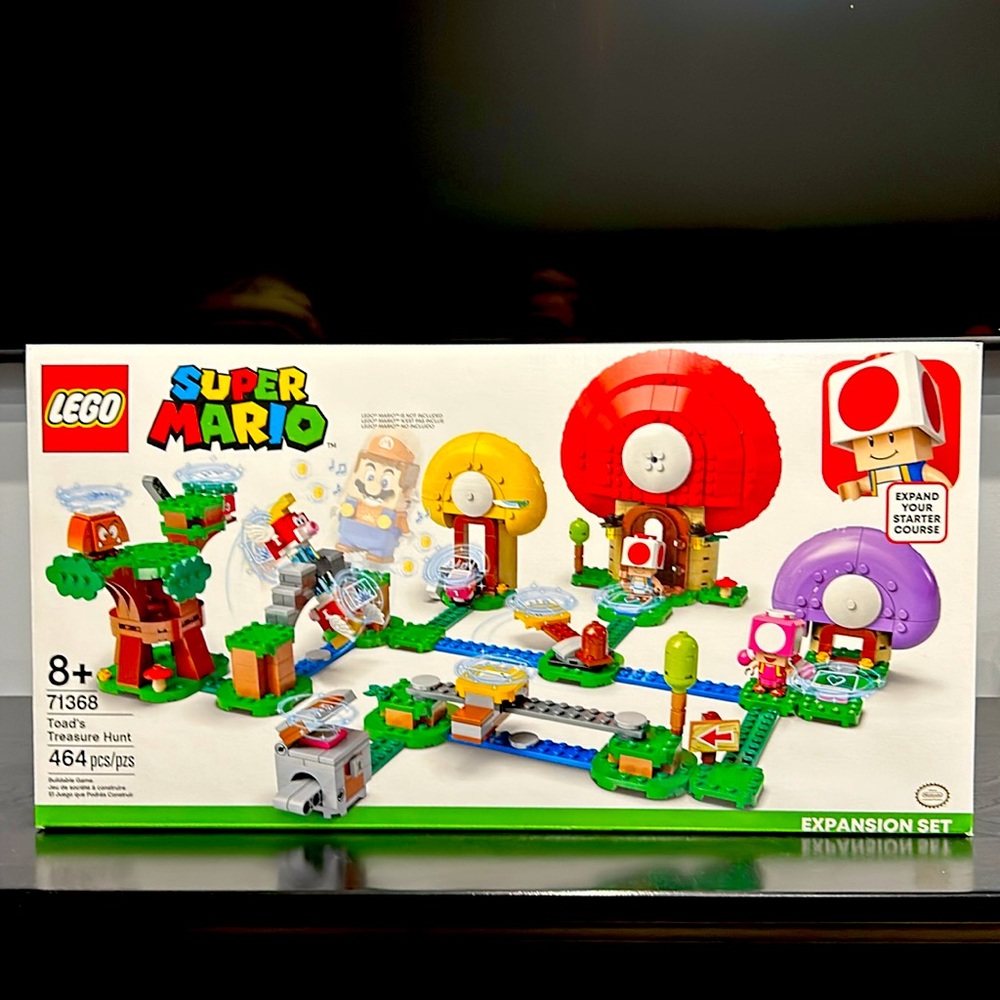 NWOT Lego Super Mario “Toad’s Treasure Hunt” expansion set